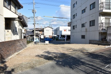 物件全景:市道側 a87f6d46f06b16317fc509f78e9cc867